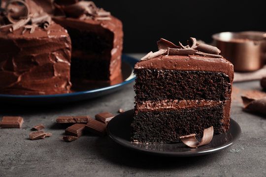 FUDGE CAKE
